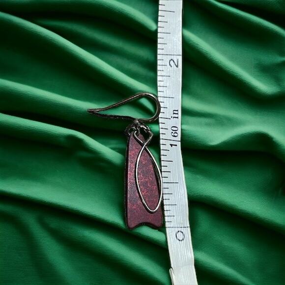 NWT Jody Coyote Vintage Abstract Maroon and Gold-tone Earrings 14 Karat Earwire - Picture 3 of 6